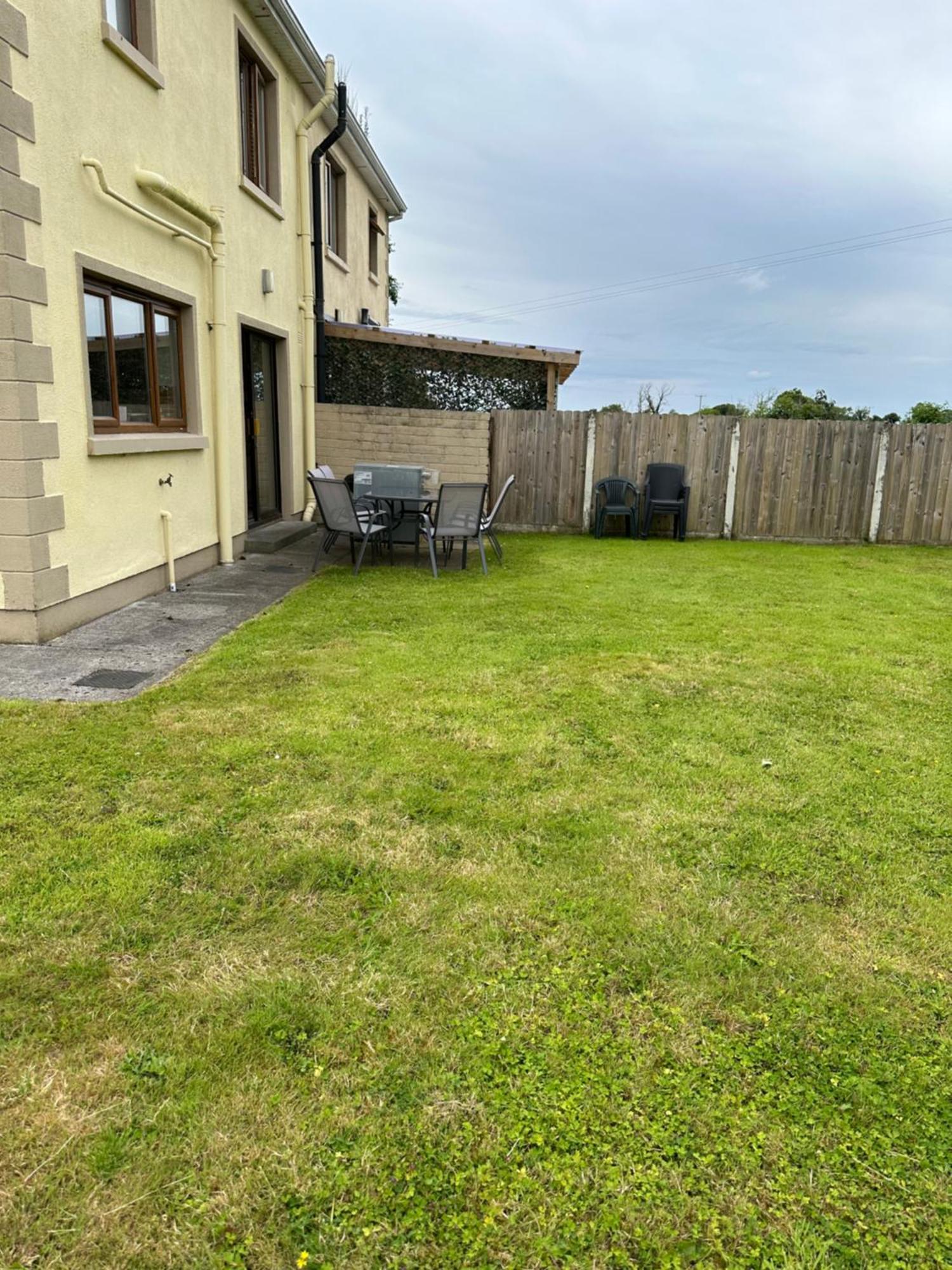 Home Near The River Shannon Rooskey ภายนอก รูปภาพ